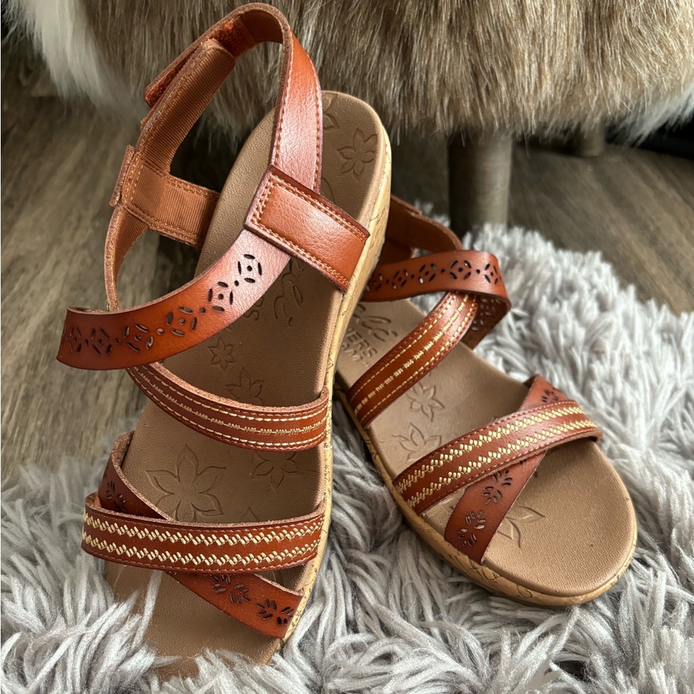 Skechers Beverlee Size 7